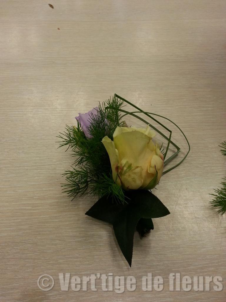 Boutonniere Rose Jaune