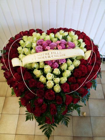 Coeur funeraire rose roge blanche et rose