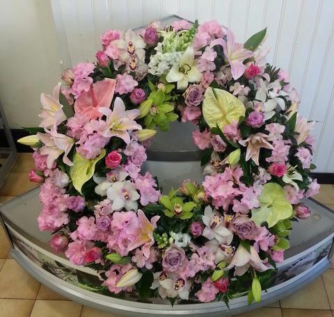 Couronne Funeraire Vert Tige de Fleurs Martigues