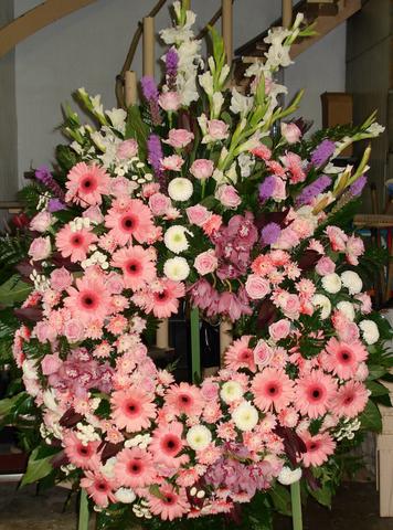 Couronne Funeraire Vert Tige de Fleurs Martigues