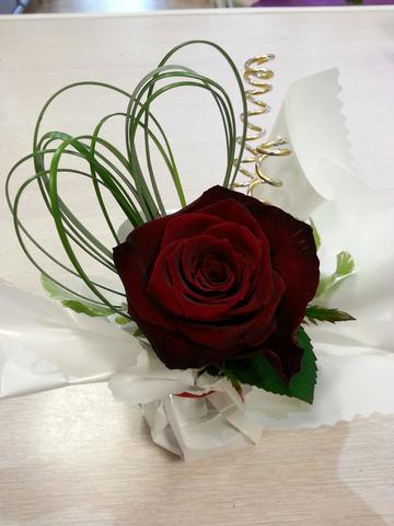 Boutonniere Rose Rouge